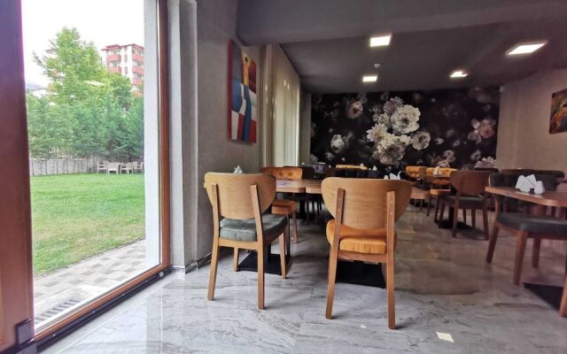 Prime Inn Garden