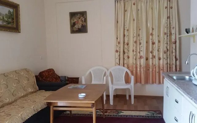 Guest House Sharq 21