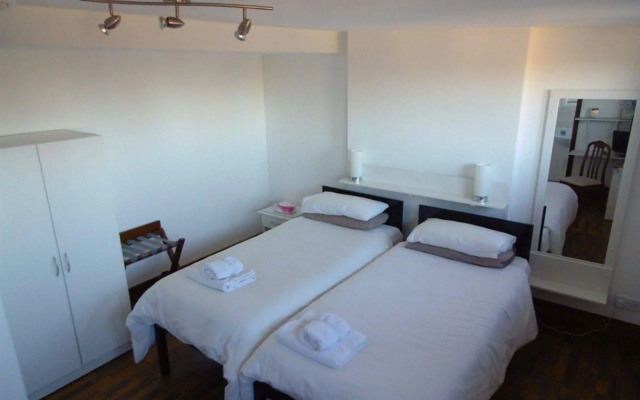 Breeze Guest House