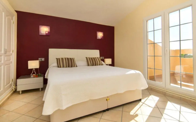House Nadine Calpe/Calp