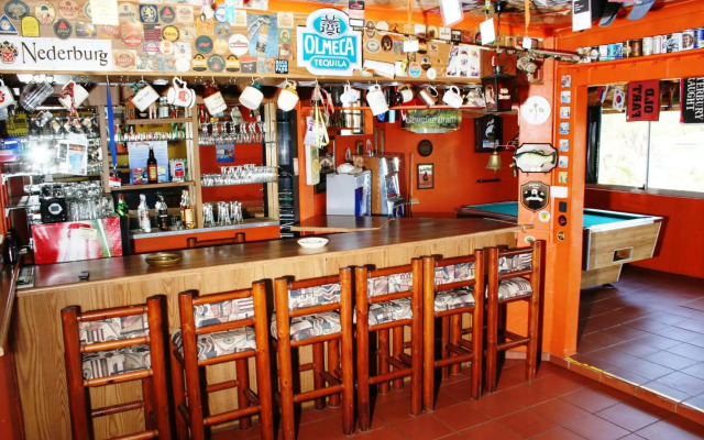 Flintstones Guest House Durban
