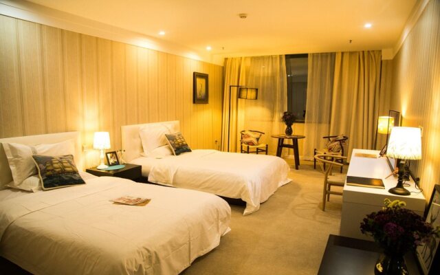 Yilu Gangwan Hotel