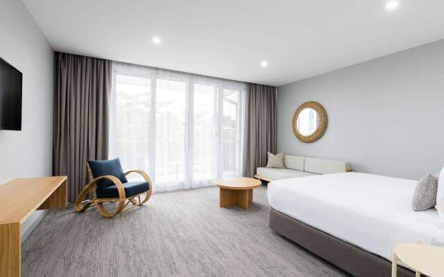 Abode Hotel Malua Bay