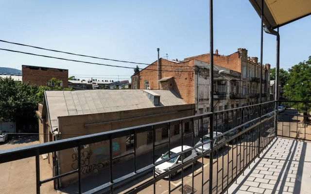 Stones Throw Apartments