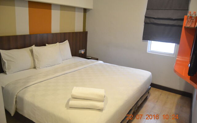 J Hotel Medan