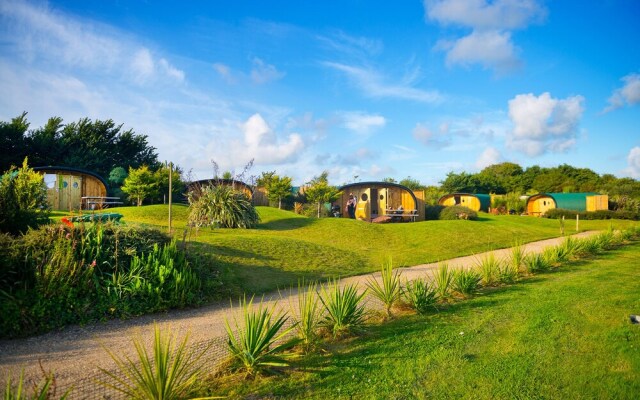 Atlantic Surf Pods - Campsite