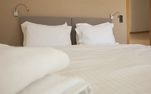 Horizonte Seafront Suites