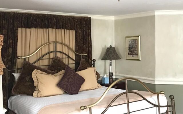 Admiral Farragut Inn