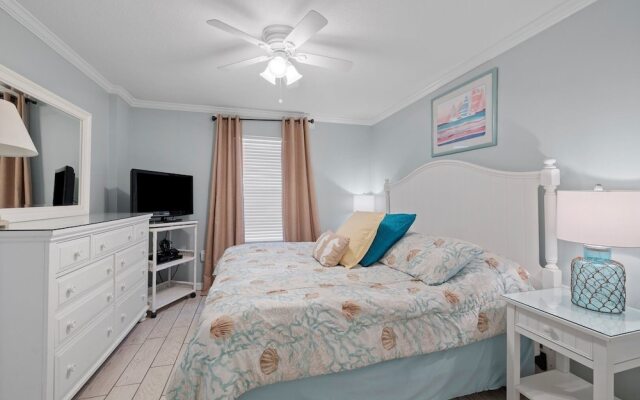 Pelican Beach 2009 1 Bedroom Condo