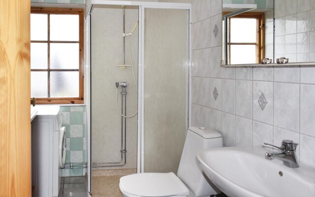 Nice Home in Borrby With 3 Bedrooms and Wifi