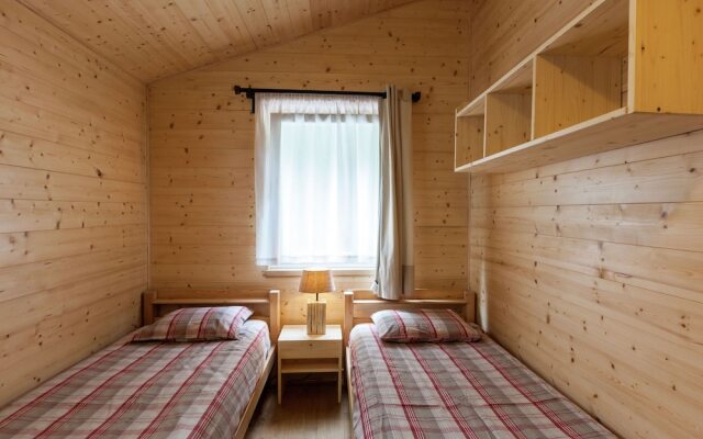 Cosy Chalet in Bomal-Sur-Ourthe with Terrace