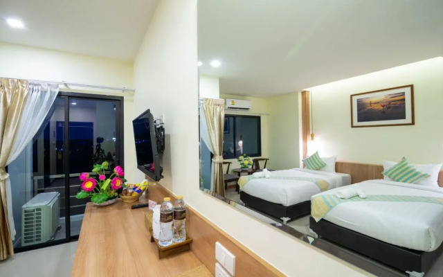 Pura Nakhon Hotel (SHA Extra Plus)
