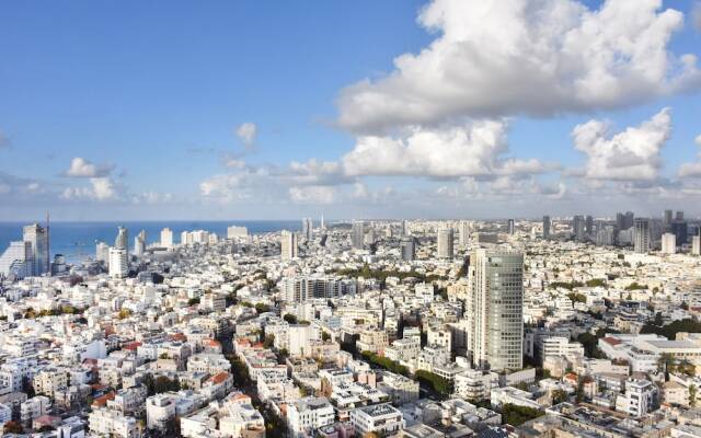 Tower Sea View Luxury 32 Floor Apartment