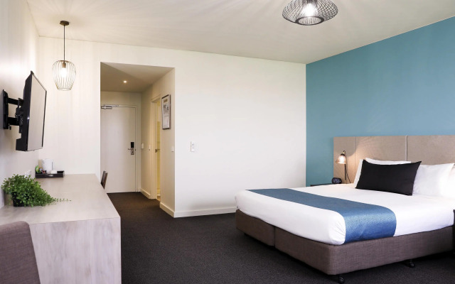 Mantra Melbourne Melton