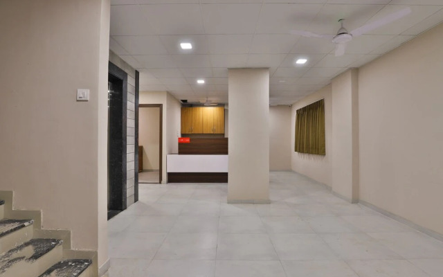 OYO Flagship 29982 Hazira Road Kavas