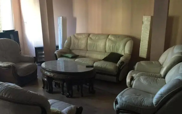 Guest House At Gigos