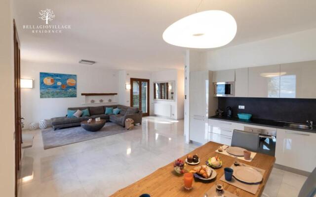 Villa Vittoria-Seasonal Warm Pool-Shared Sauna-Bellagio Village Residence