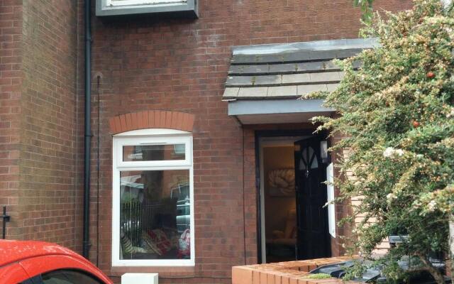 City Centre - Business or Leisure - Parking - BHR Apartments