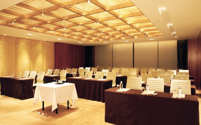 Hilton Shanghai City Center
