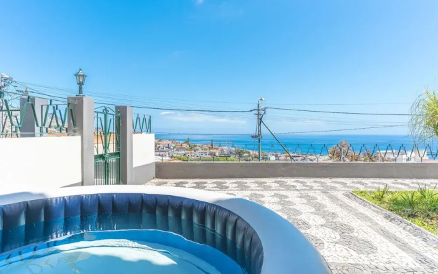 Vale Formoso 1 by Atlantic Holiday