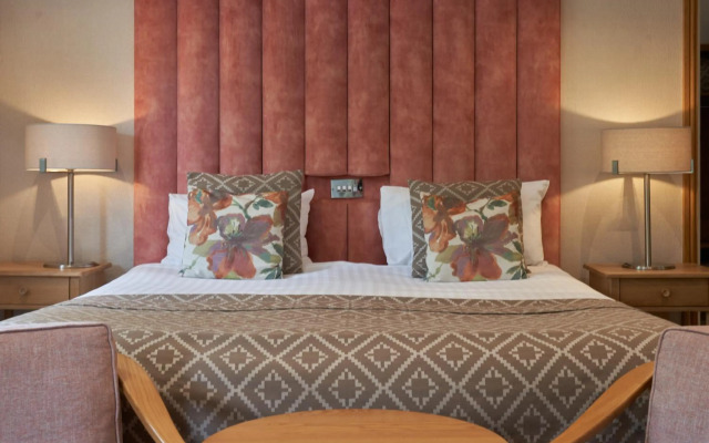 Fairlawns Hotel and Spa