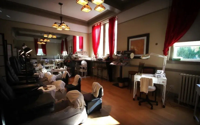 Monastery Spa & Suites