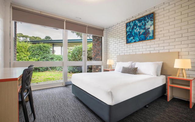 Burvale Hotel