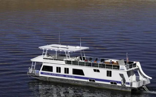 Antelope Point Marina at Lake Powell