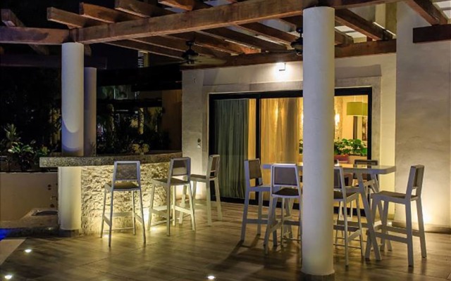 Aldea Thai 06 by Tripintravel