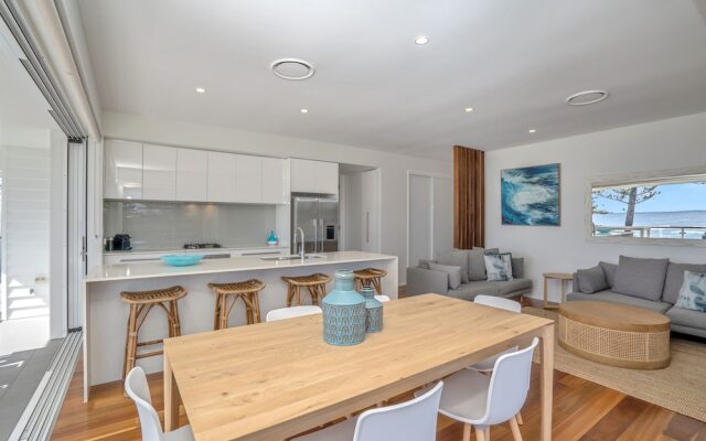 Bujerum Apartments on Burleigh