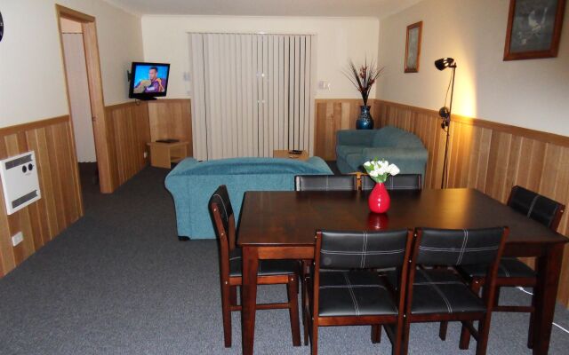Driftwood Strahan Villas Hotel