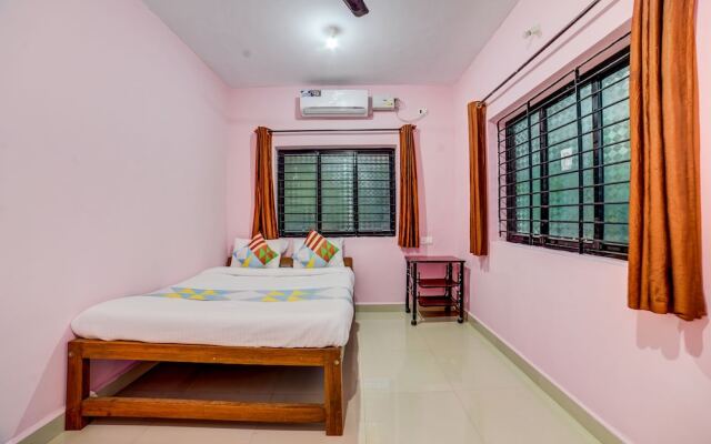 OYO 19870 Home Green View 1 BHK Mandrem