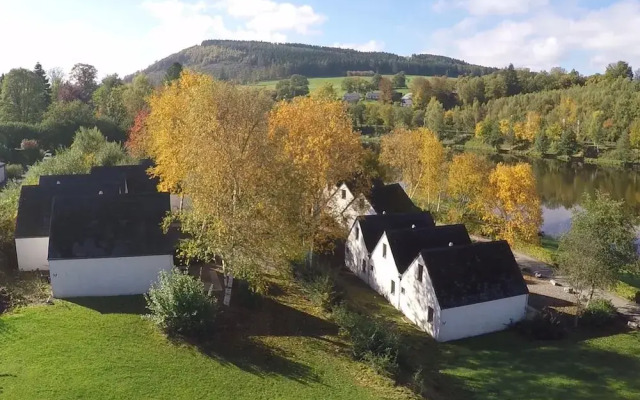 Holiday Home in Vielsalm With Lake View