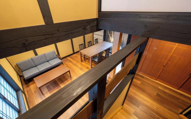 Resi Stay Palace Gate