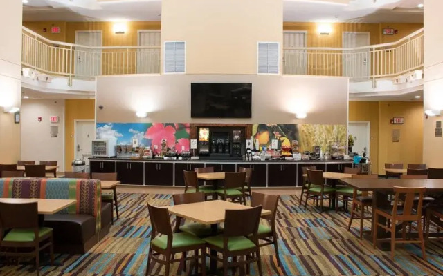 Fairfield Inn & Suites Oakland Hayward