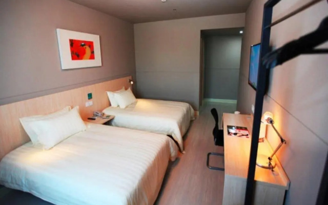 Jinjiang Inn (Dalian Huanan Square Zhonghua Road)