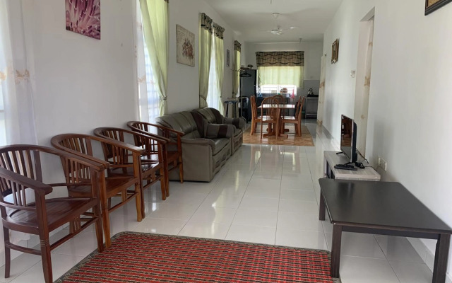 Sri Kenanga Homestay