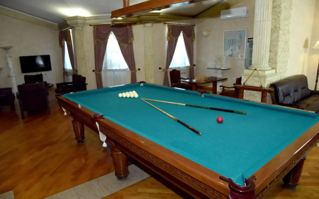 Valensia Hotel And Resort