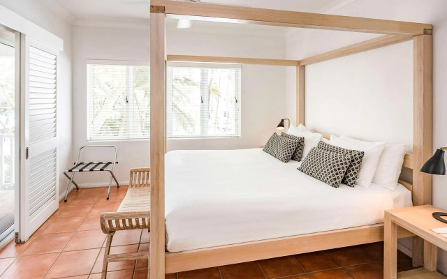 The Reef House Adults Retreat