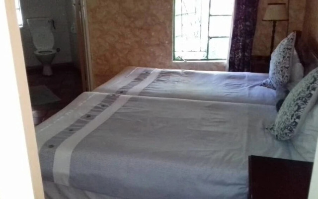 Mosi-Ua-Tunya Lodge