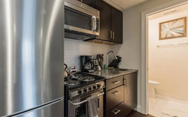 115 S 21st - 402