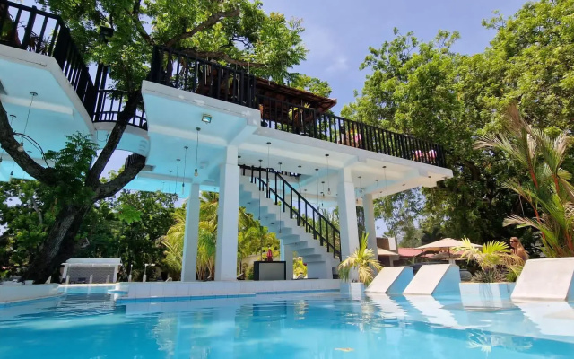 Lucky Beach Resort