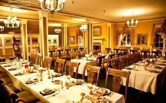 The 1927 Lake Lure Inn & Spa