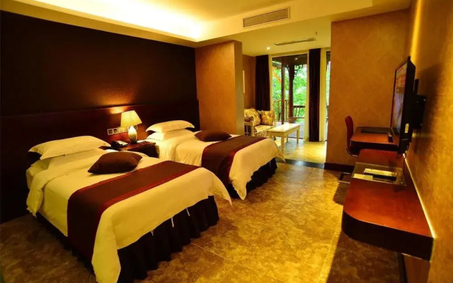 Phoenix Lake Impression Emei Hotel