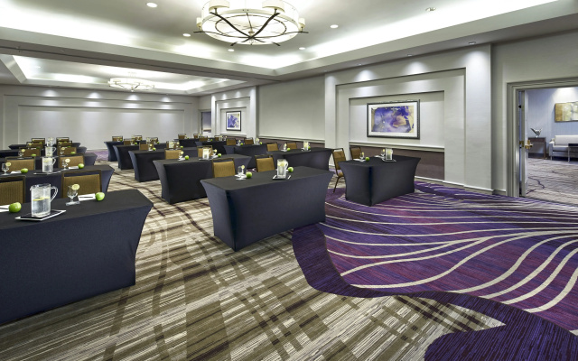Hilton Long Beach Hotel