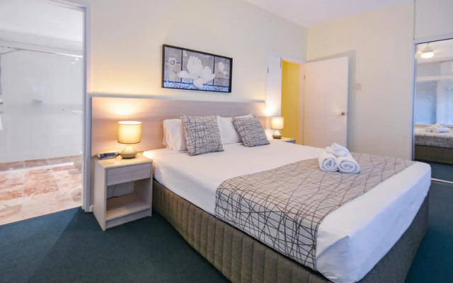 Balboa Holiday Apartments