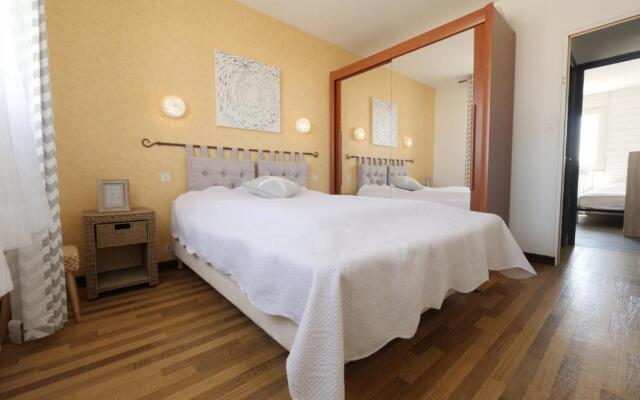 Une grande maison de vacances, proche de la mer