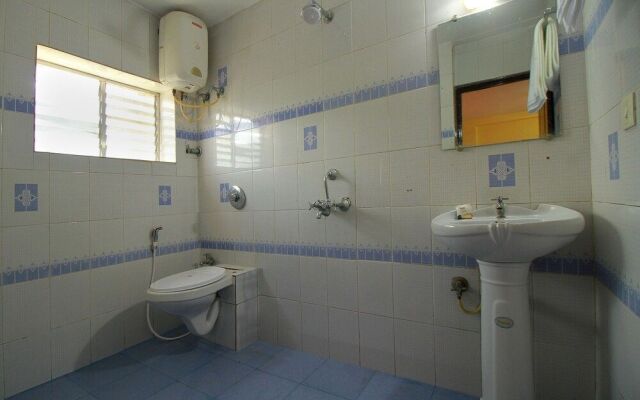 Oyo 18976 Mascot Inn