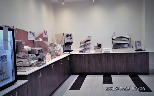 Holiday Inn Express Hotel & Suites Tampa-Fairgrounds-Casino by IHG