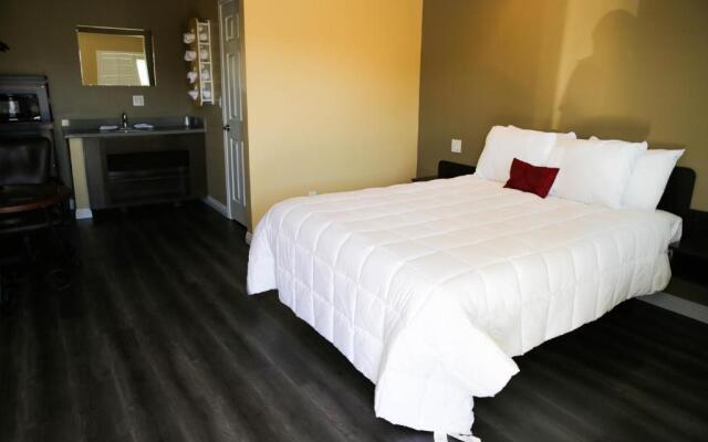 Newport Bay Inn